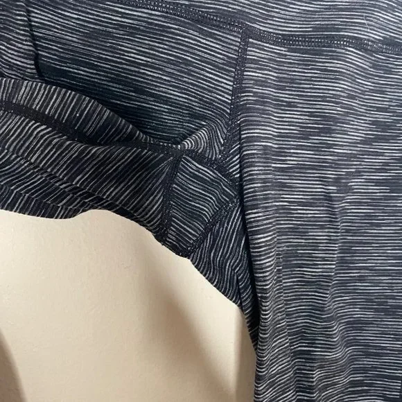 Athleta Energy Chaturanga Black Space Dye Cropped Legging Pant XS - Picture 5 of 12